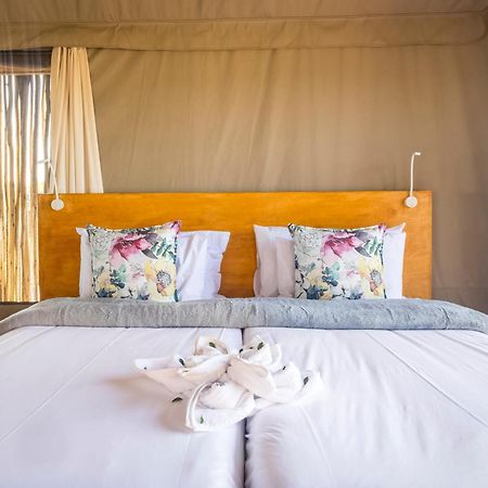 Ndhula Luxury Tented Lodge ホワイトリバー エクステリア 写真